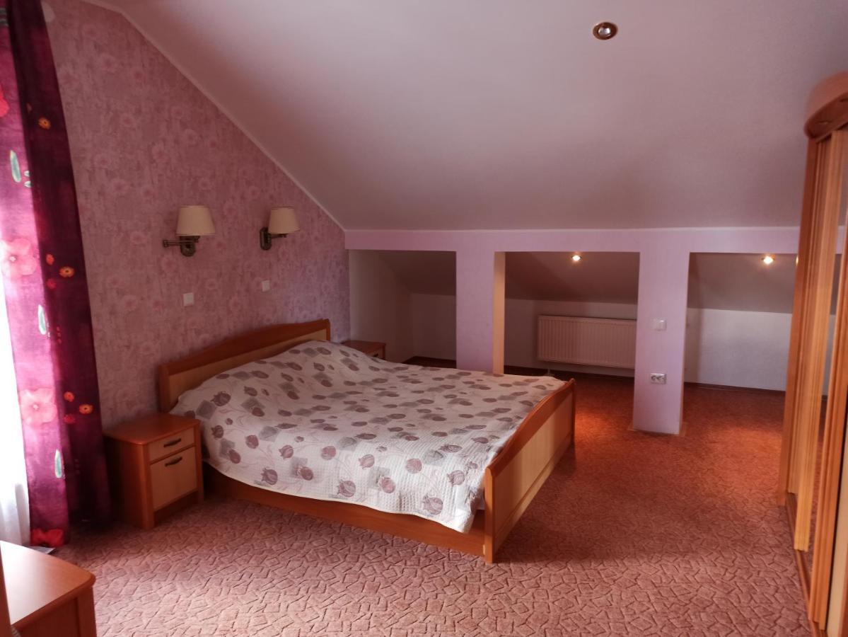Central Hotel Narva Esterno foto