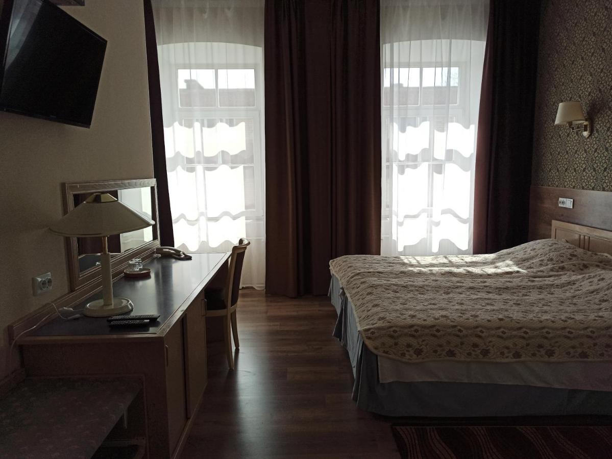 Central Hotel Narva Esterno foto