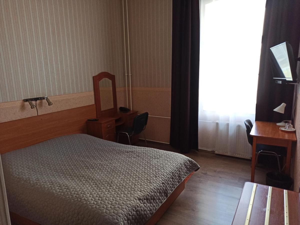 Central Hotel Narva Esterno foto